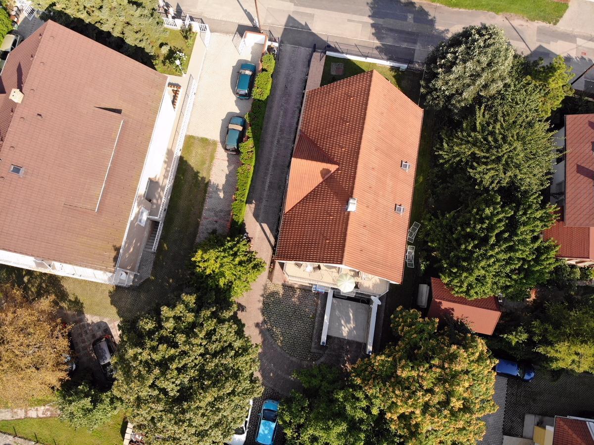 Kek Laguna Vendeghaz Balatonfured Bagian luar foto